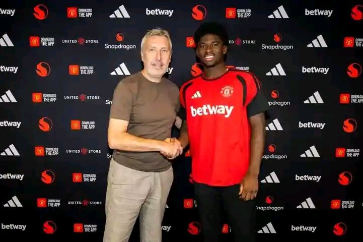 CARLOS BALEBA EST OFFICIELLEMENT UN RED DEVIL ! 🔴🔥
